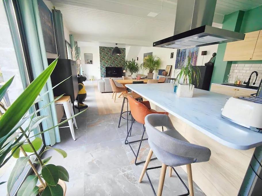La Parenthese Remoise Hotel Caurel  France