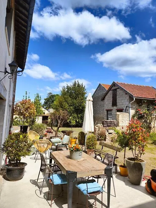 La Parenthese Remoise Hotel Caurel